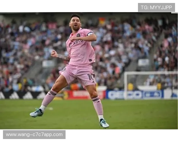 蓝绿色4号足球球星是谁 探寻这位足球场上的神秘巨星